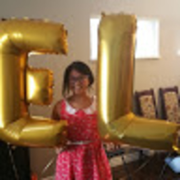 Meet your Posher, Edith - Picture 1 of 1